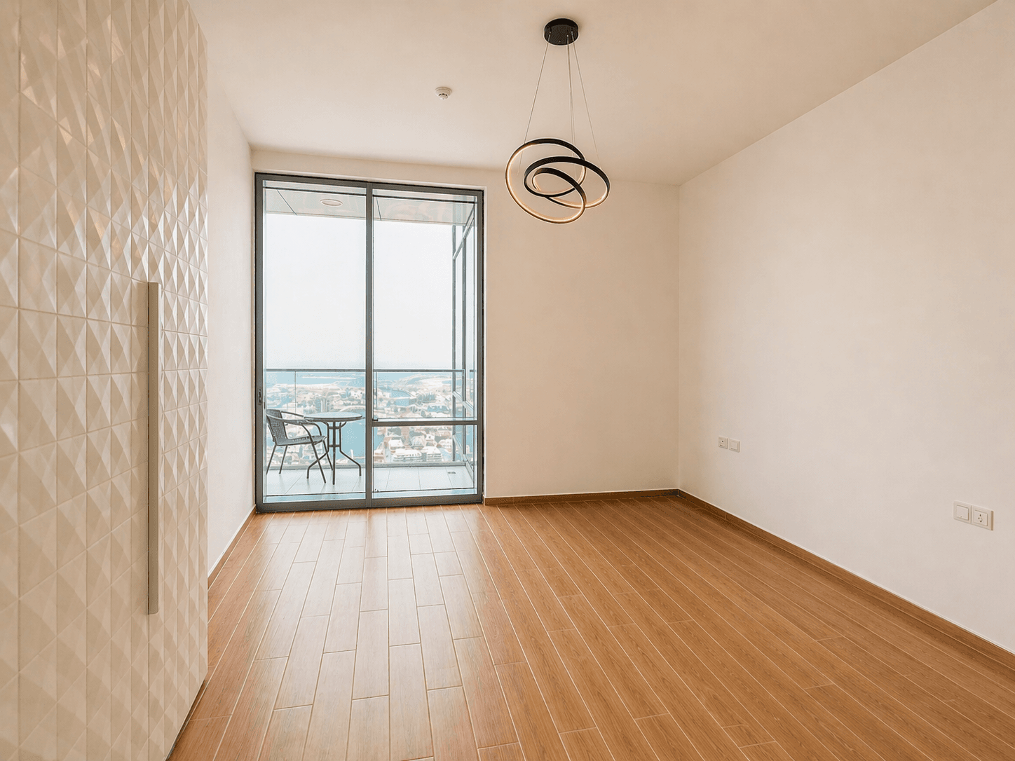 Luxury 3BR + Maid | High Floor | Sea & Canal Views | Amna Tower, Habtoor City - Image 4
