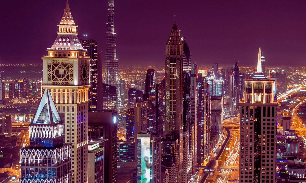 املاک تجاری و اداری دبی در سال 2025: بهترین فرصتهای سرمایهگذاری